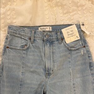 Abercrombie & Fitch Light Blue 90s Straight Jeans Size 28 NWT